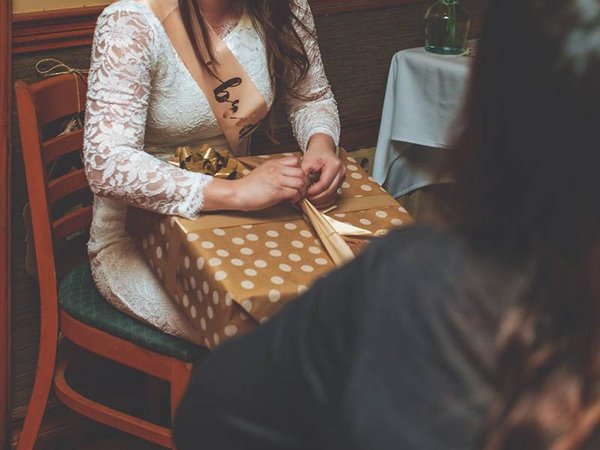 Quel prix doit-on mettre dans un cadeau d'anniversaire ?